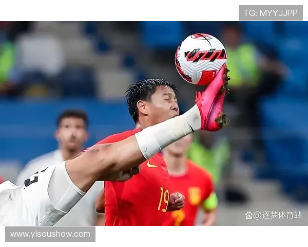 国足首战遭败 拜合拉木造3黄2红 国足首战遭败 拜合拉木造3黄2红